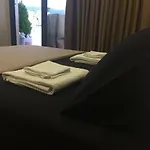 Stylish Seaview Rooftop 4* テッサロニキ