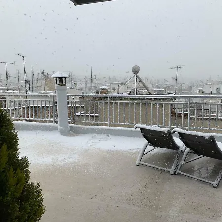 Stylish Seaview Rooftop 4*