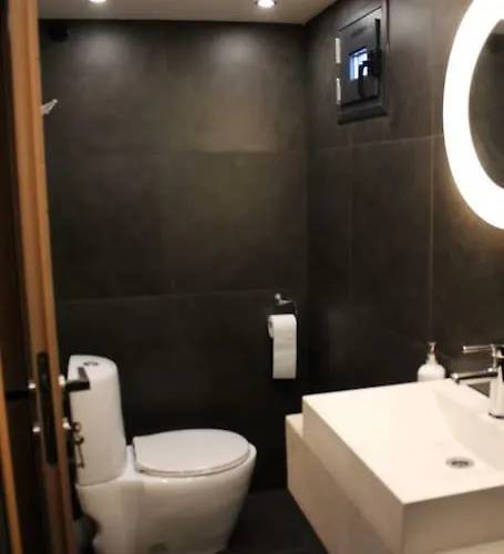 Konukevi Stylish Seaview Rooftop 4*