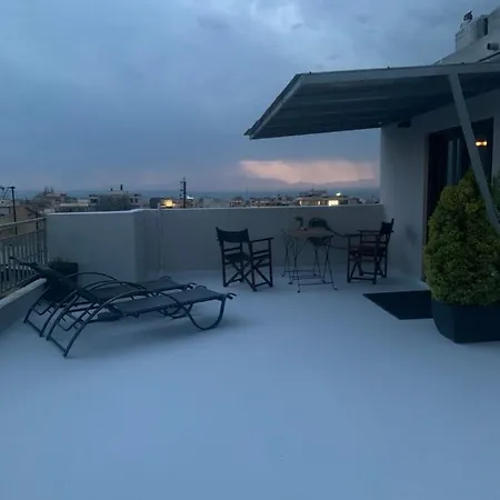 Stylish Seaview Rooftop سالونيك