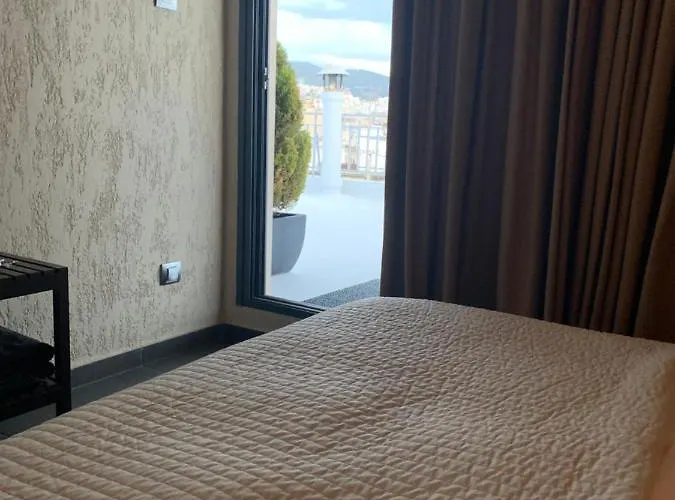 게스트하우스 Stylish Seaview Rooftop 4*