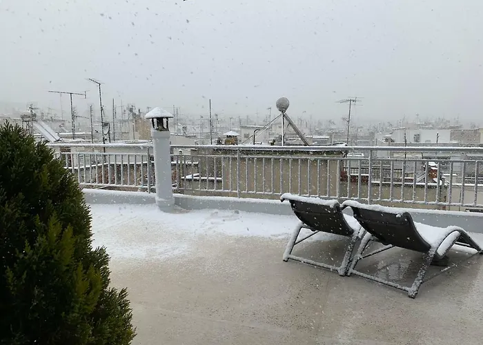 Stylish Seaview Rooftop 4*