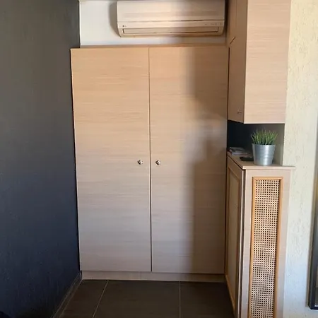Stylish Seaview Rooftop 4* Soluň
