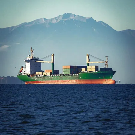 Stylish Seaview Rooftop 4*