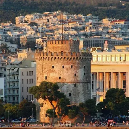 Stylish Seaview Rooftop Πανσιόν